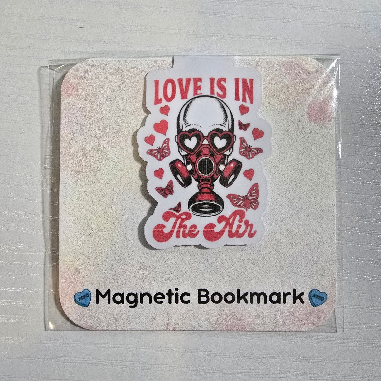 Magnetic bookmark