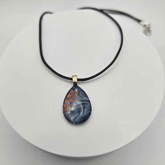 Teardrop necklace