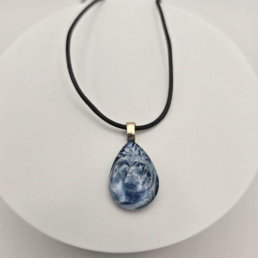 Teardrop necklace